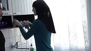Hot girl in a hijab has sex â€“ full video site name is in the video