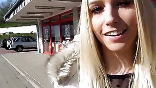 Gele.. Sau legt anale Ostereier ab!