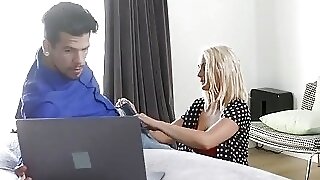 Sexy Wife finds a new man