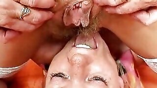 Unshaven amateurmom gets toyed by perverse blond