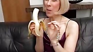 remember her from the original golden girls?